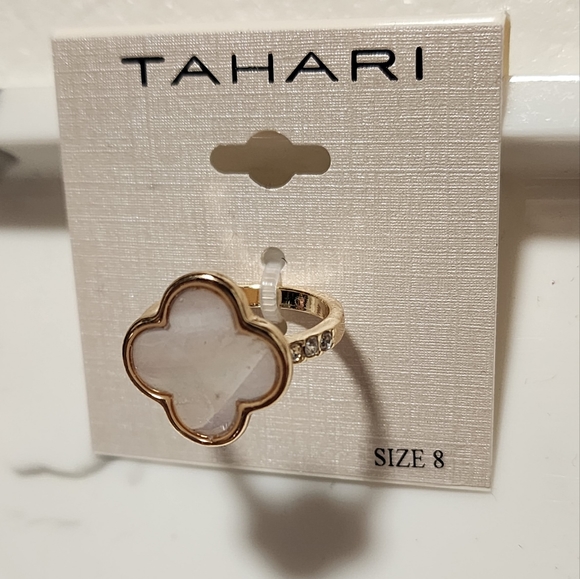 Tahari Ring - Picture 2 of 2